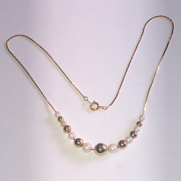 Vintage Gold Tone Faux Pearl Dainty Beaded Retro Necklace - Picture 4 of 5